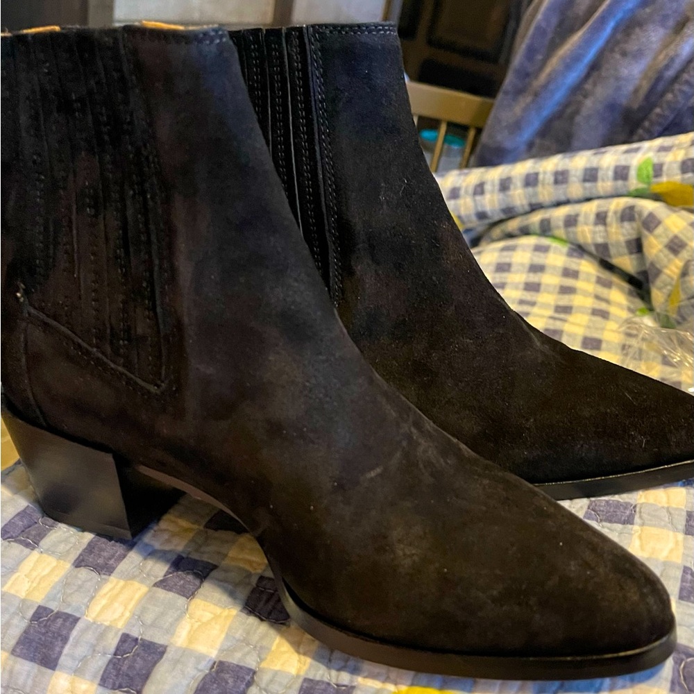 RAG and BONE suede ankle boots (floor models) no box Size EU37/US7